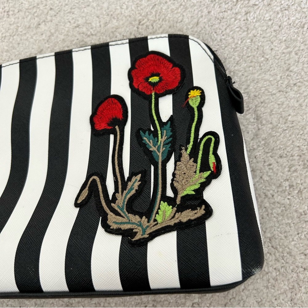 Limited Edition Nordstrom Makeup Cosmetics Bag - Picture 13 of 13